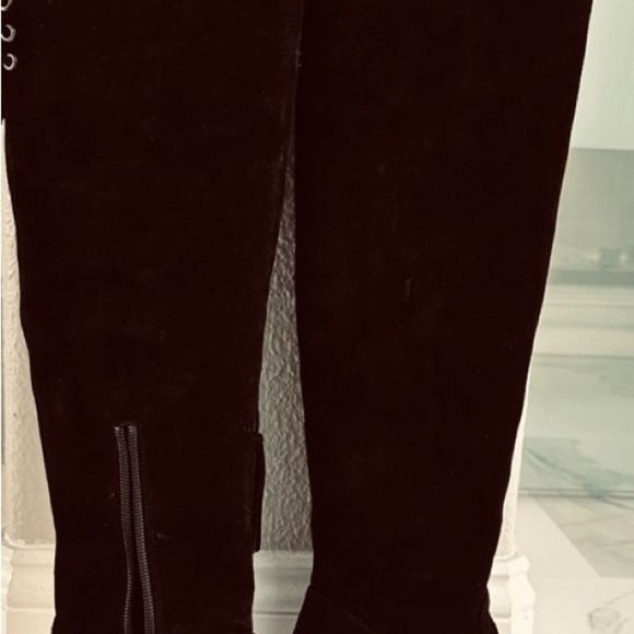 Vince Camuto Over the Knee Tall Brown Boot (NWOT) Size 6 - Picture 6 of 8